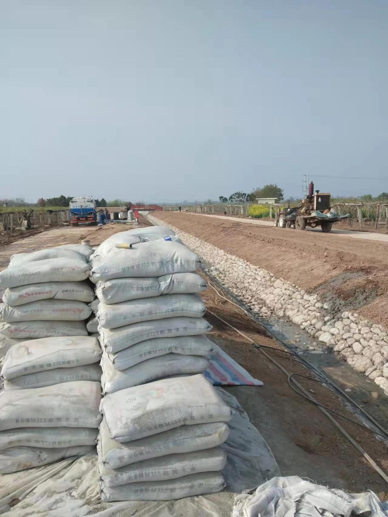 白茅湖农场小导管注浆